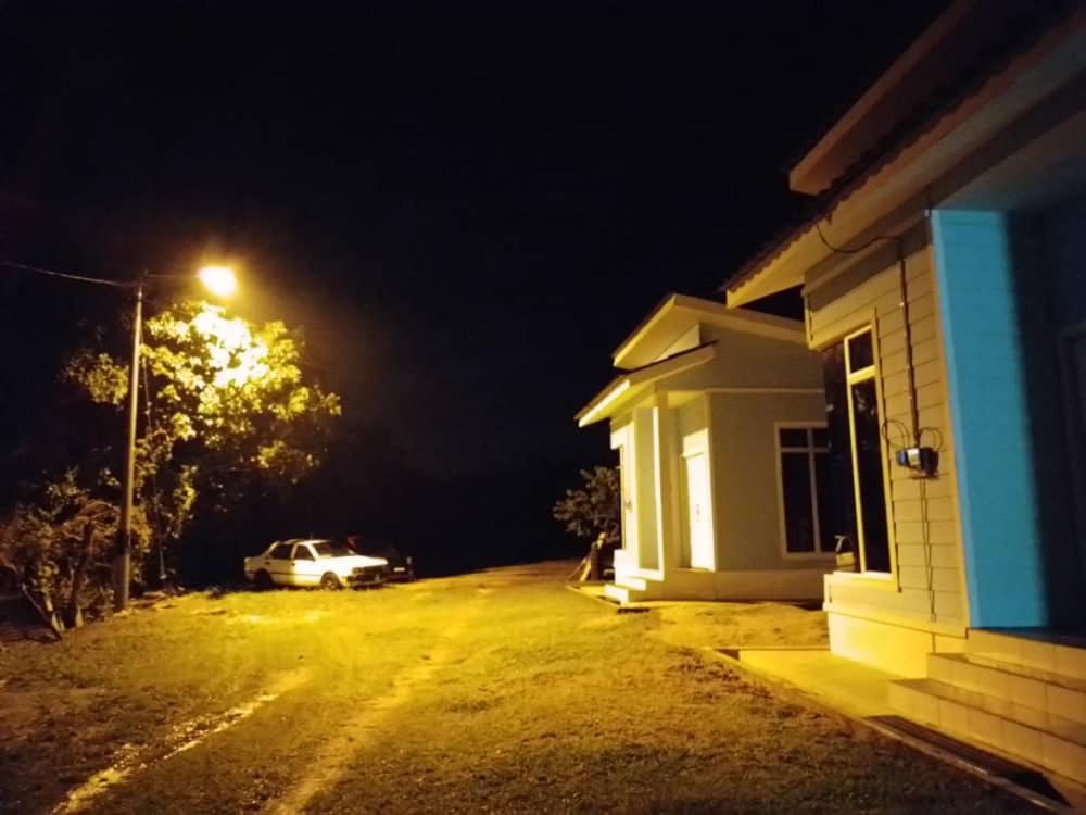 Teratak Sherra Roomstay Macang Extérieur photo